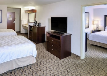 Suite, Multiple Beds