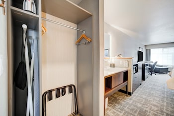 Standard Room, 2 Queen Beds, Accessible, Non Smoking (Communications Accessible)