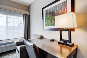 Suite, Multiple Beds