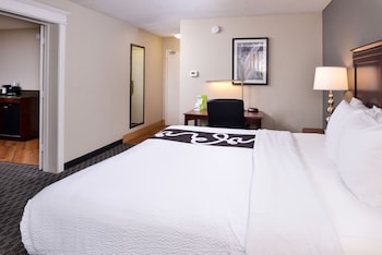 Suite, 1 King Bed, Non Smoking