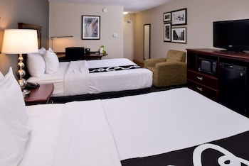 Room, 2 Queen Beds, Non Smoking