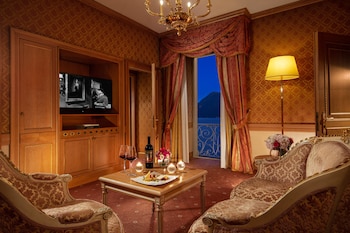 Suite Palace, Lake View