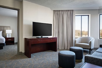 Family Suite, 2 Queen Beds, Non Smoking