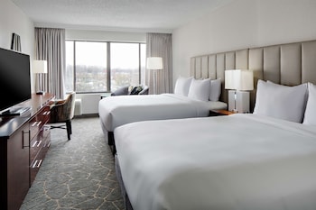 Room, 2 Queen Beds, Accessible (Hearing)