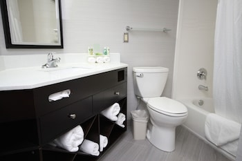 Suite, 2 Queen Beds (Additional Living Area)