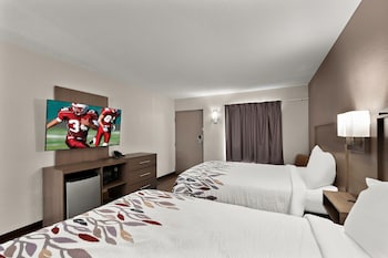 Deluxe Room, 2 Queen Beds, Non Smoking (First Floor)