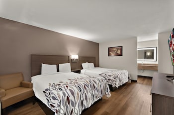Deluxe Room, 2 Queen Beds, Non Smoking (First Floor)
