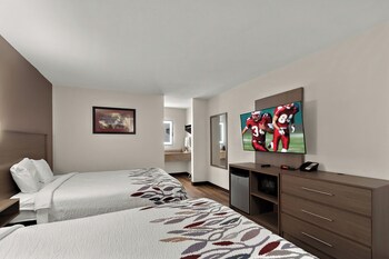 Deluxe Room, 2 Queen Beds, Non Smoking (First Floor)