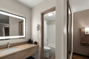 Standard Room, 1 King Bed, Non Smoking (Second Floor)