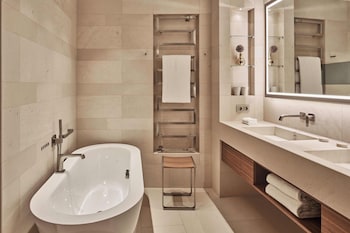 Premier Suite