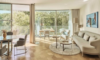 Suite (Park)
