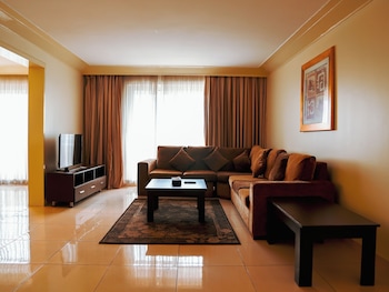 Diplomatic Suite