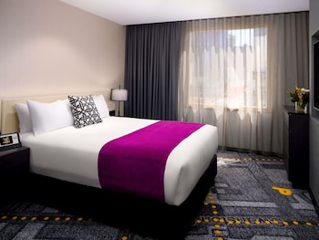 Classic Room, 1 Queen Bed, Accessible