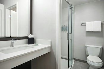 Room, 2 Queen Beds (Hearing Accessible)