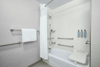Room, 1 King Bed with Sofa bed (Mobility/Hearing Accessible, Tub)