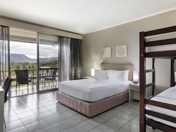 Deluxe Room, Multiple Beds (Deluxe)