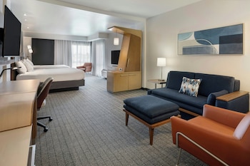 Studio, Multiple Beds