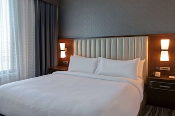 Executive, One King Bed, Non-Smoking
