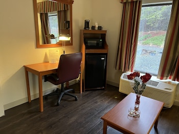 Room, 1 King Bed with Sofa bed, Non Smoking
