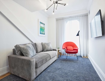 Suite, 1 King Bed (Urban)