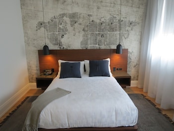 Room, 1 Queen Bed, City View