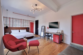 Deluxe Room, 1 King Bed