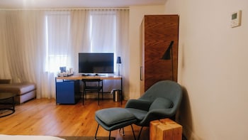 Deluxe Suite, 2 Queen Beds