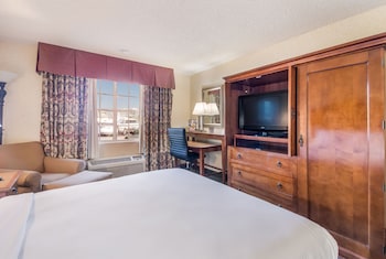Room, 1 Queen Bed, Accessible (Roll In Shower)