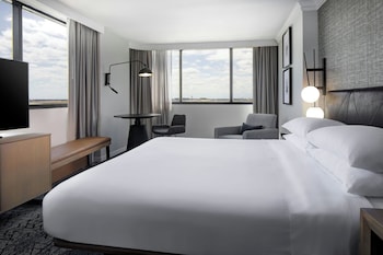 Deluxe Room, 1 King Bed
