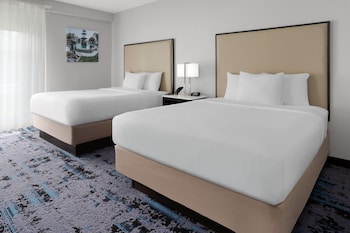 Suite, 2 Queen Beds, Non Smoking