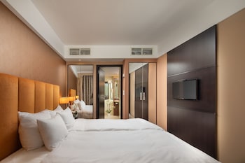 Superior Suite, 1 King Bed