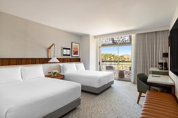 Room, 2 Queen Beds, Courtyard View