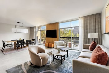 Suite (Hospitality)