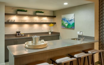 1 King 1 Bedroom Executive Suite