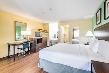 Standard Room, 1 King Bed, Non Smoking