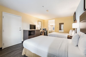 Standard Room, 2 Double Beds, Non Smoking