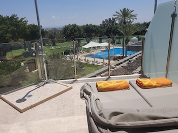 Deluxe Terrace Room