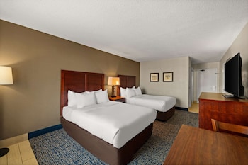 Room, 2 Double Beds, Non Smoking (Pool View)
