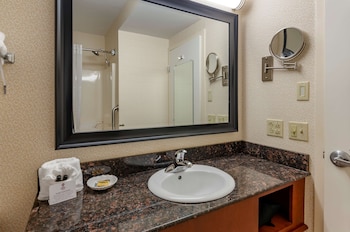 Standard Room, 2 Queen Beds, Non Smoking, Refrigerator & Microwave