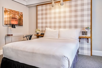 Superior Room, 1 Queen Bed