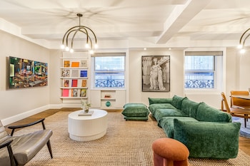 Couture Suite