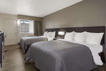 Standard Room, 2 Double Beds, Smoking