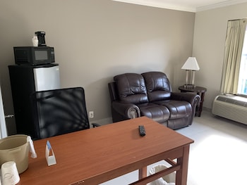 Suite, 1 King Bed, Non Smoking