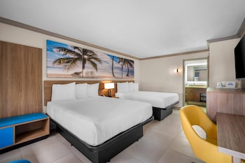 Room, 2 Queen Beds, Non Smoking