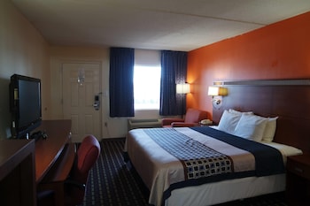 Standard Room, 1 King Bed, Smoking