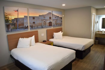 Double Room, 2 Double Beds
