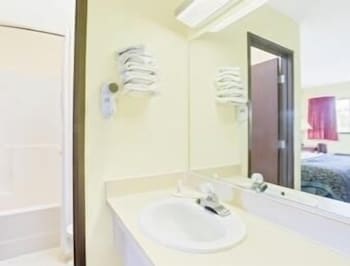 Room, 1 Queen Bed, Accessible
