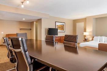 Suite, 1 Queen Bed, Non Smoking