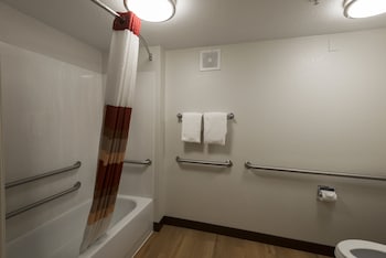 Standard Room, 1 King Bed (Smoke Free)