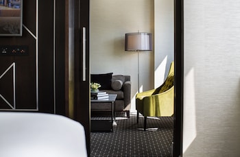 Executive Suite, 1 King Bed, Ocean View